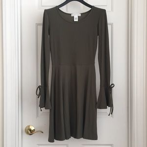 Planet Gold Women’s Dress XS Olive Green Long Sleeves